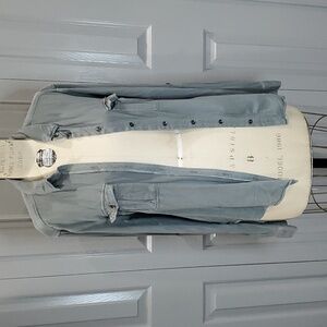 Womens American Eagle boyfriend fit Olive drab long sleeve button up size medium